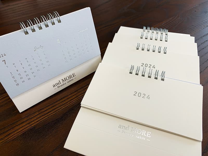 フェイシャルサロンのカレンダーデザイン
