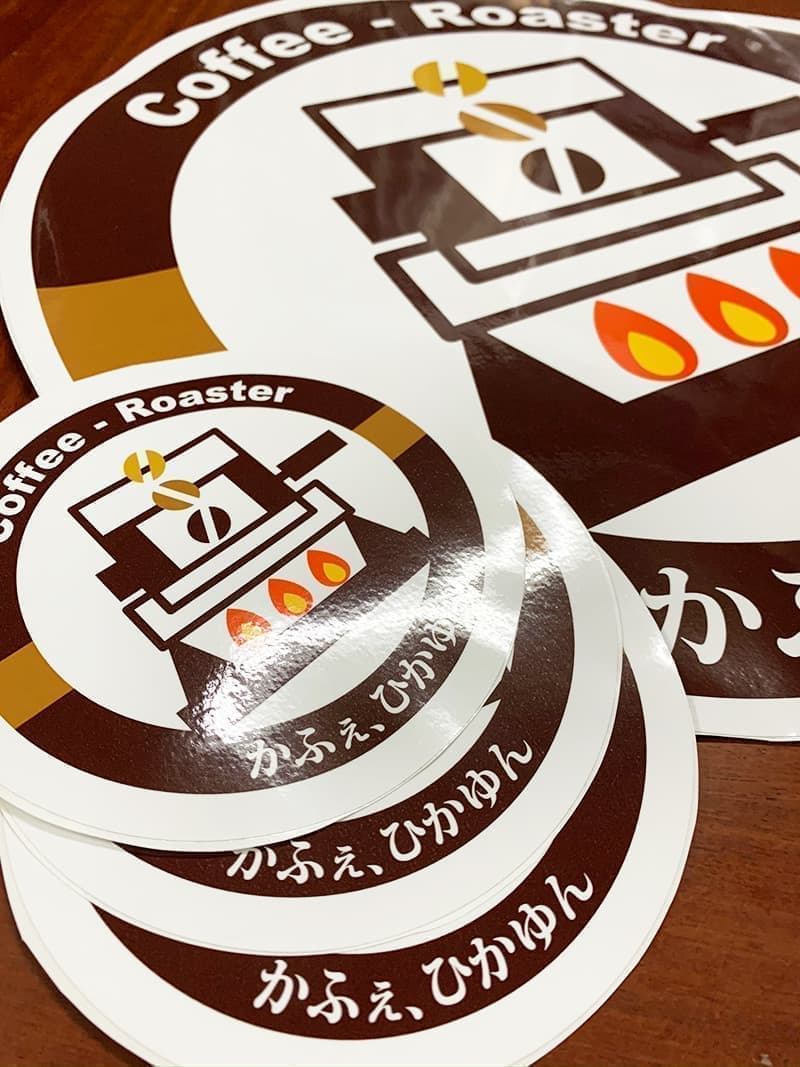 カフェの看板用シールデザイン