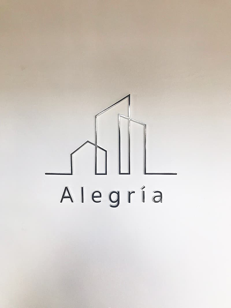 リフォーム会社の切り文字看板(正面)