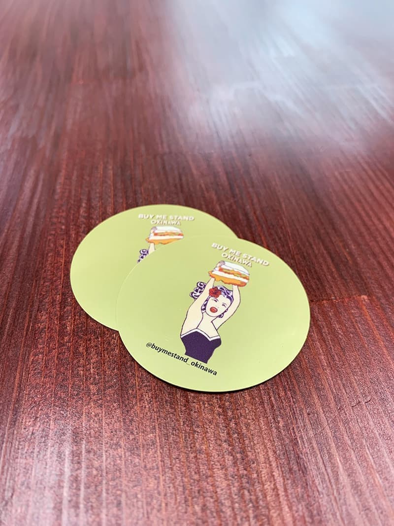 カフェのゴールドステッカーデザイン