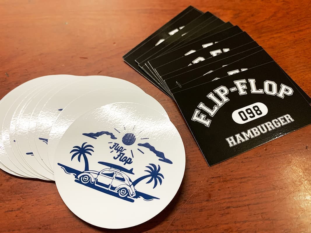 飲食店の販促シールデザイン