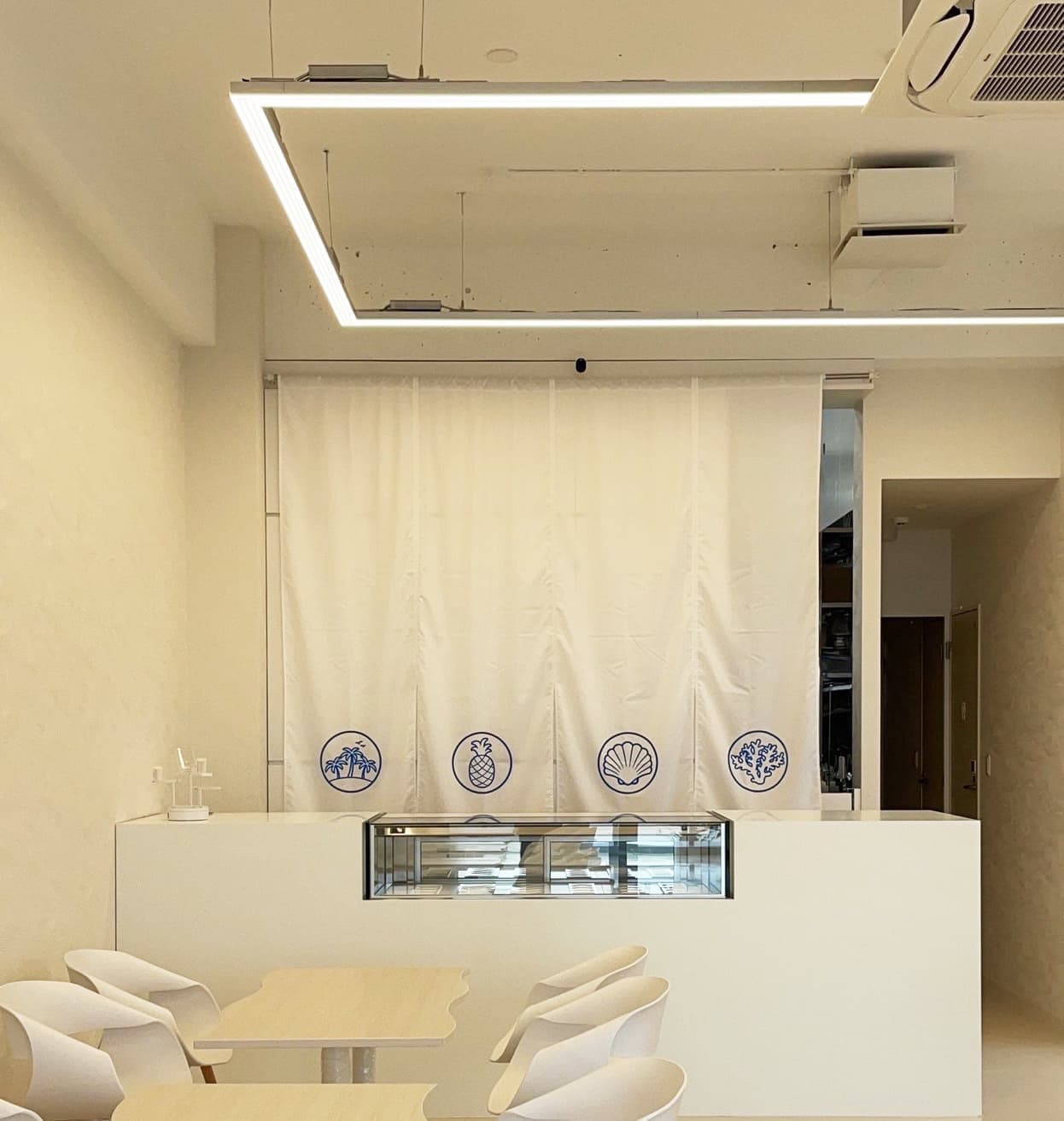 カフェののれんデザイン